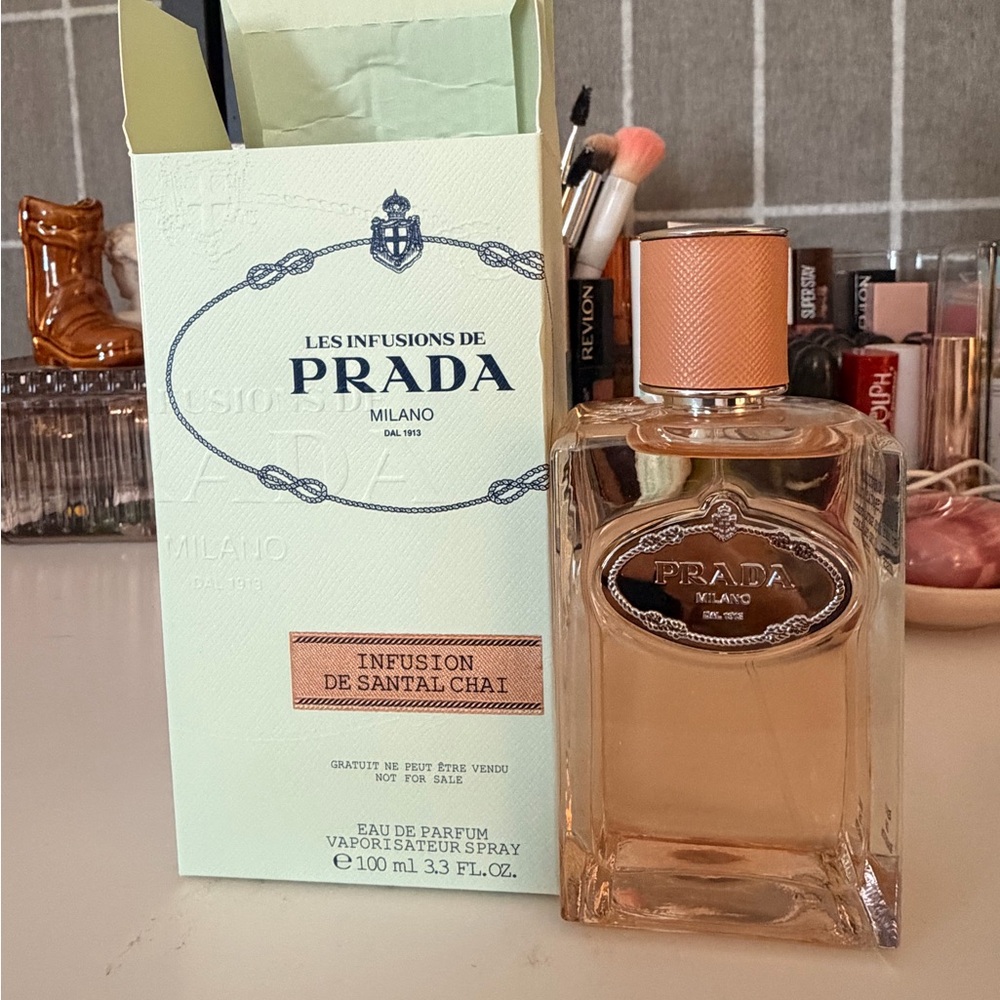 Prada Infusion de Santal Chai Eau
